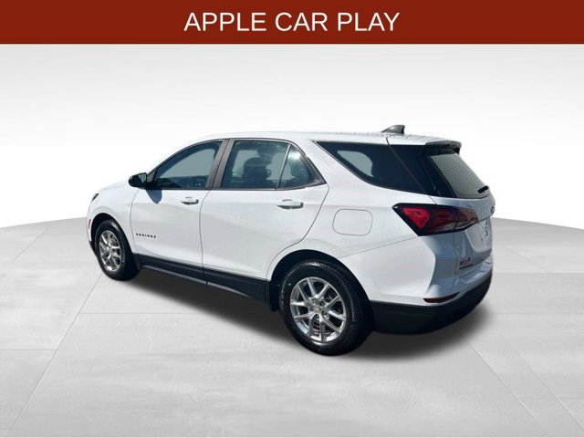 Used 2022 Chevrolet Equinox LS w/ LPO, Floor Liner Package FWD image 5