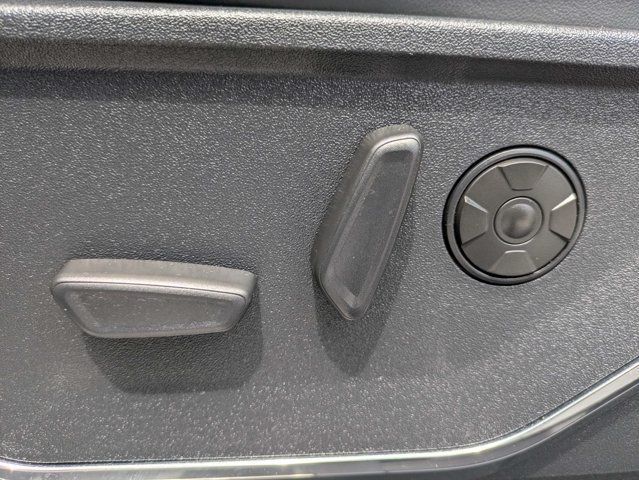 Used 2024 Ford F350 Platinum w/ FX4 Off-Road Package AWD/4WD image 20