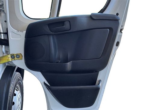 Used 2016 RAM ProMaster 2500 w/ Interior Convenience Group image 15