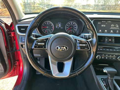 Used 2020 Kia Optima SE image 23