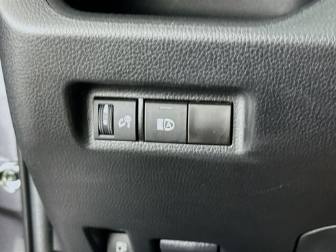 Used 2023 Toyota RAV4 SE AWD/4WD image 17