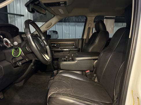 Used 2015 RAM 2500 Laramie AWD/4WD image 6