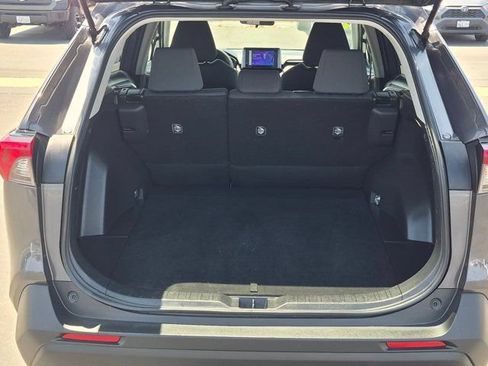 Used 2025 Toyota RAV4 XLE FWD image 10