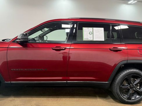 Used 2023 Jeep Grand Cherokee L Laredo AWD/4WD image 37