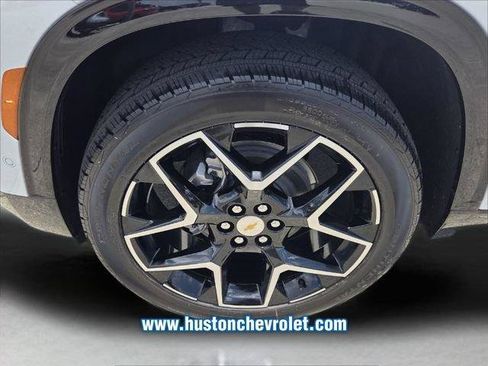 New 2026 Chevrolet Traverse High Country FWD image 9