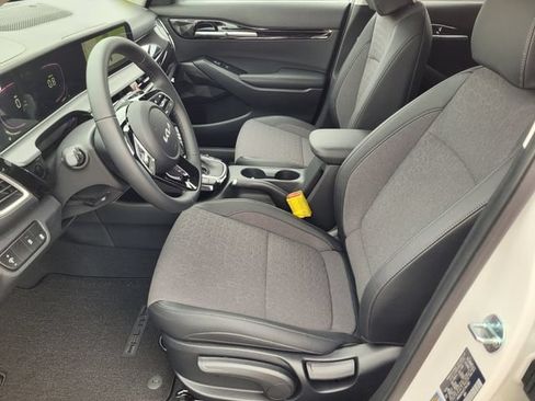 New 2026 Kia Seltos S FWD image 8