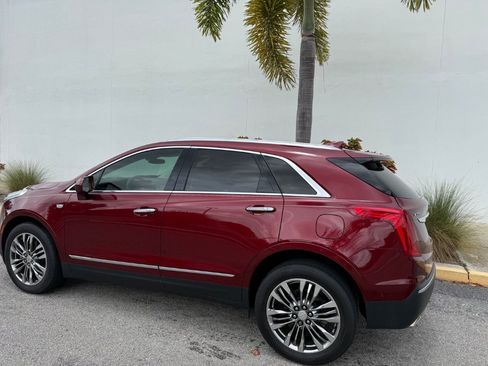 Used 2017 Cadillac XT5 Premium Luxury w/ Driver Assist Package FWD image 3