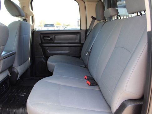 Used 2015 RAM 1500 Express image 23