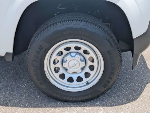 Used 2026 Chevrolet Colorado W/T w/ Advanced Trailering Package RWD image 10