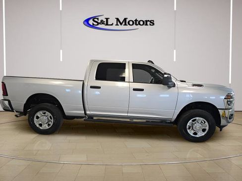 New 2026 RAM 2500 Tradesman AWD/4WD image 9