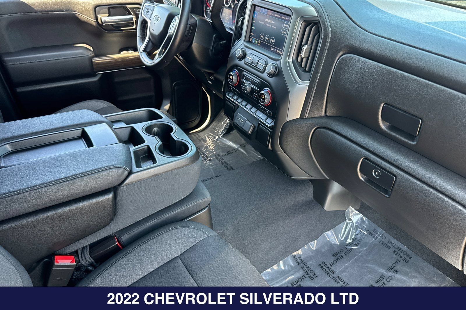 Used 2022 Chevrolet Silverado 1500 RST w/ Safety Package AWD/4WD image 16