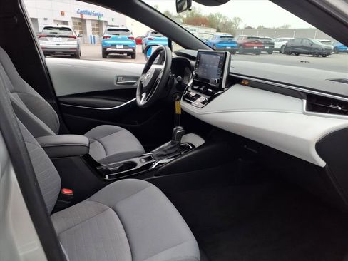 Used 2020 Toyota Corolla SE FWD image 21