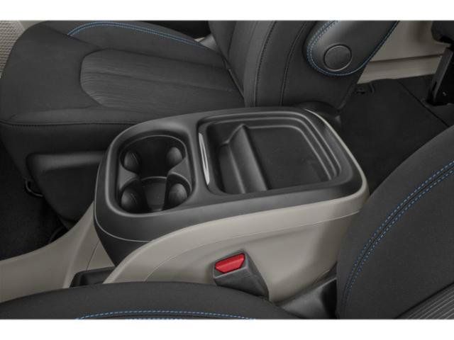 Used 2021 Chrysler Pacifica Touring w/ S Appearance Package FWD image 17