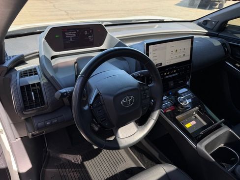 Used 2023 Toyota bZ4X FWD image 19