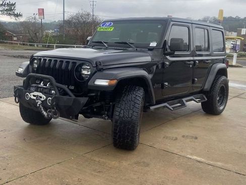 Used 2019 Jeep Wrangler Unlimited Sport S image 7