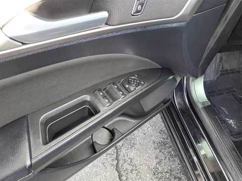 Used 2019 Ford Fusion SE image 14