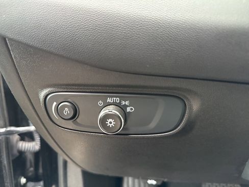 Used 2024 Chevrolet Equinox LT image 22