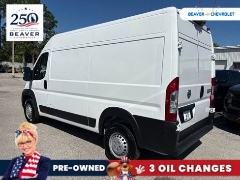 Used 2025 RAM ProMaster 2500 w/ Convenience Group FWD image 5