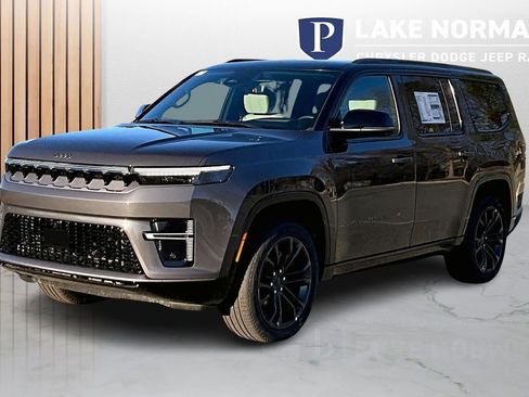 New 2026 Jeep Grand Wagoneer Summit w/ Premium Group III image 4