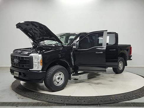 Used 2024 Ford F250 XL w/ XL Off-Road Package AWD/4WD image 11
