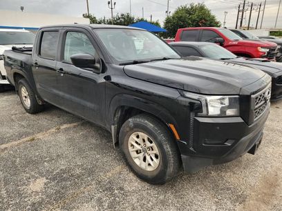 Used 2024 Nissan Frontier SV w/ Technology Package