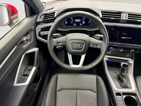 Used 2025 Audi Q3 2.0T Premium Plus w/ Premium Plus Package image 10