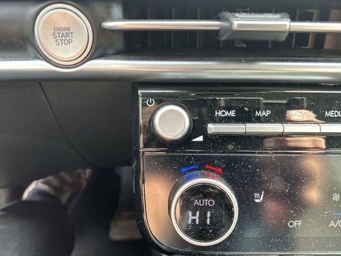 Used 2025 Hyundai Tucson SEL AWD/4WD image 14