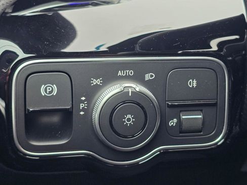 Certified 2025 Mercedes-Benz CLA 35 AMG 4MATIC image 35