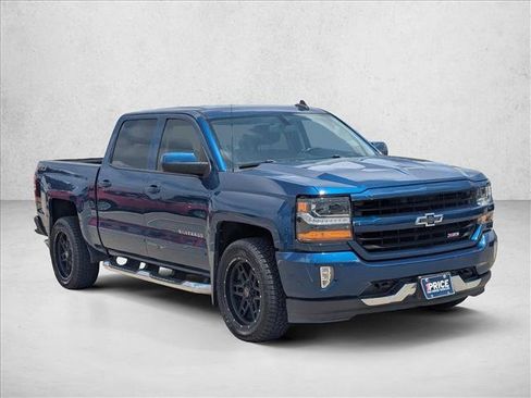 Used 2018 Chevrolet Silverado 1500 LT w/ All Star Edition AWD/4WD image 3
