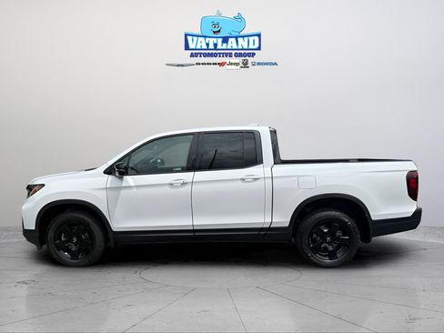New 2026 Honda Ridgeline Black Edition image 2