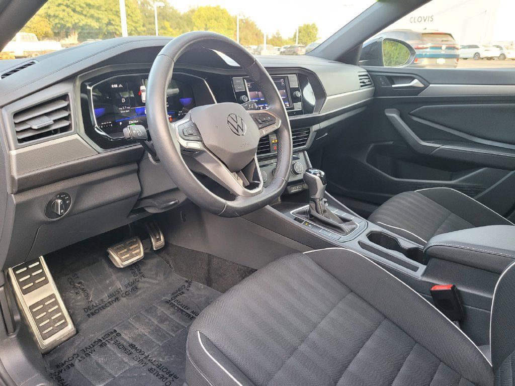 Used 2023 Volkswagen Jetta Sport FWD image 11
