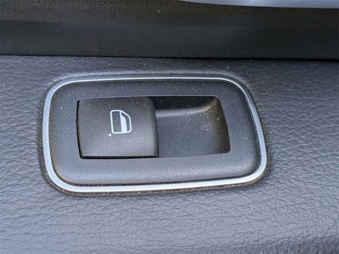 Used 2024 RAM 2500 Big Horn image 28