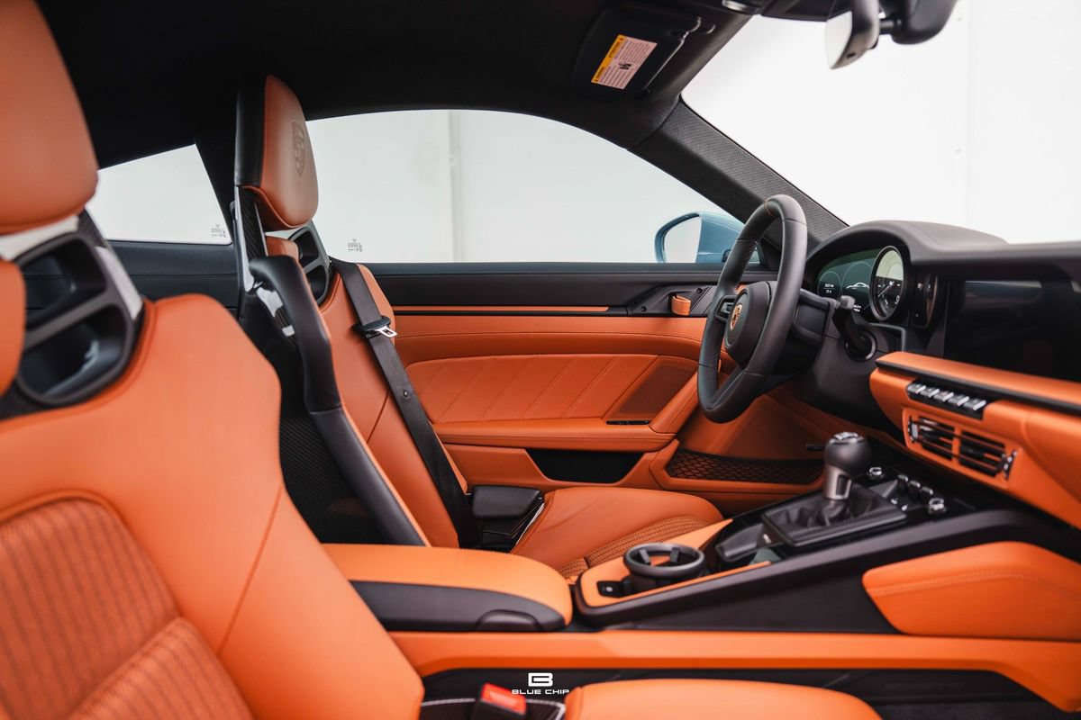 Used 2024 Porsche 911 GT2 RS RWD image 39
