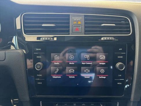 Used 2020 Volkswagen GTI SE FWD image 13