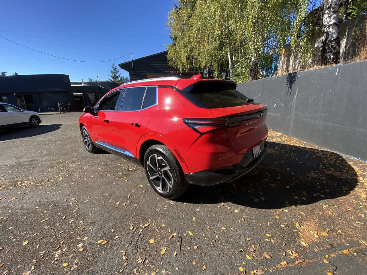 Used 2024 Chevrolet Equinox EV LT AWD/4WD image 4