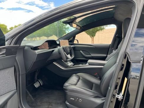 Used 2022 Tesla Model X Plaid AWD/4WD image 9