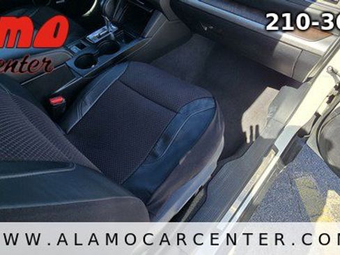 Used 2015 Subaru Outback 2.5i Limited image 16