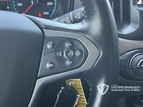 Used 2022 Chevrolet Colorado Z71 w/ Z71 Midnight Edition AWD/4WD image 31