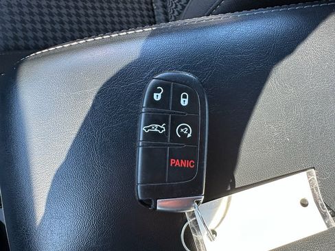 Used 2023 Dodge Charger SXT image 32