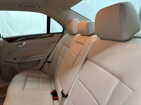 Used 2014 Mercedes-Benz E 350 Sedan image 19