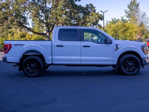 Used 2023 Ford F150 XLT w/ Trailer Tow Package image 6