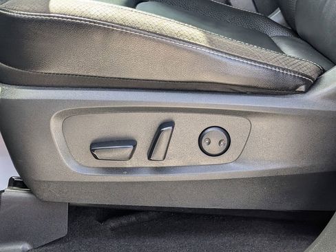 Used 2024 Nissan Pathfinder SL image 20