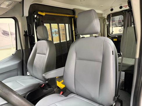 Used 2019 Ford Transit 150 148 Medium Roof image 37