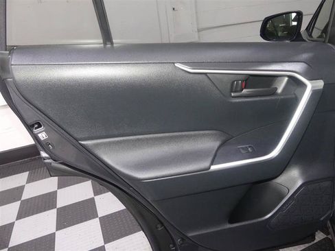 Used 2020 Toyota RAV4 LE w/ All Weather Liner Package AWD/4WD image 24