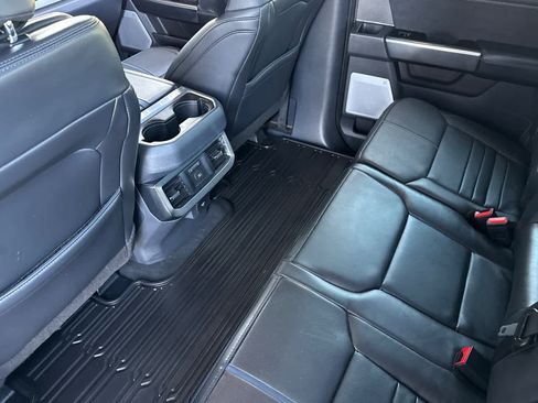 Certified 2025 Ford F350 Platinum w/ Tremor Off-Road Package AWD/4WD image 4