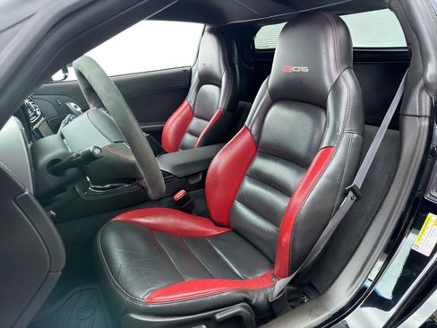 Used 2007 Chevrolet Corvette Z06 w/ Preferred Equipment Group RWD image 3