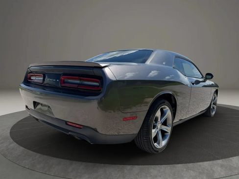 Used 2015 Dodge Challenger R/T w/ Quick Order Package 22B R/T RWD image 5