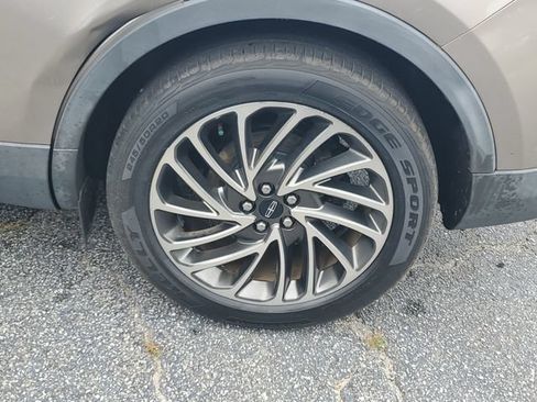 Used 2019 Lincoln Nautilus Reserve FWD image 30