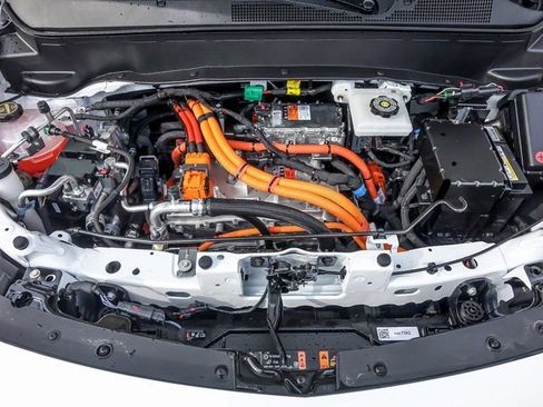 New 2027 Chevrolet Bolt LT w/ Comfort Package FWD image 9