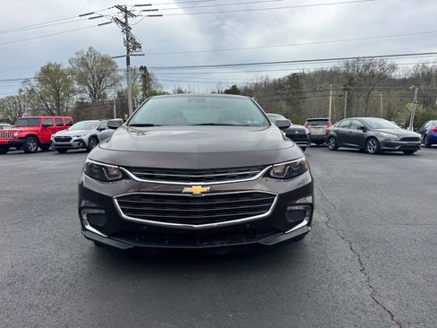 Used 2016 Chevrolet Malibu Premier w/ Driver Confidence Package image 3